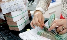 Banks deposit rates rise as usual at year end