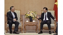 Vietnam pledges favorable conditions for foreign investors: Deputy PM