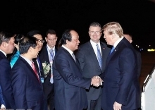 US President arrives in Vietnam for DPRK-USA summit