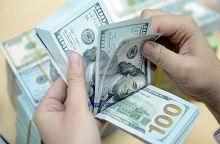 Vietnam’s central bank seeks to weaken currency