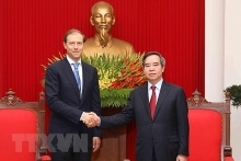 Party official welcomes Russian Minister of Industry and Trade