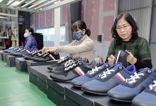 Vietnam exports a billion pairs of shoes each year