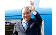 PM Nguyen Xuan Phuc leaves for third MRC Summit in Cambodia