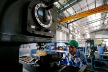 Vietnam bans import of machinery more than 10 years old