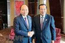 PM meets Cambodian counterpart on Belt & Road Forum sidelines