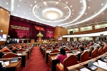 Party Central Committee issues resolution on salary policy reform