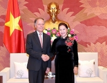 Top legislator hails growing Vietnam-Italy strategic partnership
