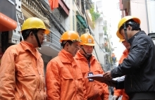 EVN Hanoi eases heat for capital residents, business