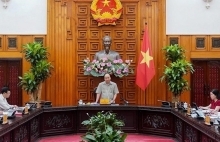 PM urges resolve to prevent negative growth