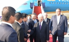 Party leader arrives in Budapest, starting official visit to Hungary