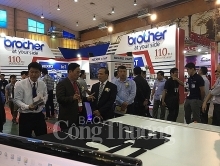 Hanoi hosts international textile industry exhibition
