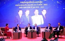 Seminar talks Laos’ economic prospects