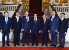 PM calls on Korean investors to expand operations in Vietnam