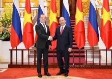 Russian Prime Minister begins official visit to Vietnam
