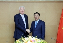 Clermont Group urged to help Vietnam build fintech, digital banking ecosystem