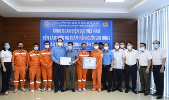 Lắng nghe và chia sẻ