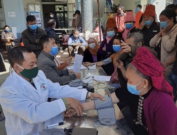 Đồn Biên phòng cửa khẩu Chiềng Khương: San sẻ khó khăn với đồng bào là F0