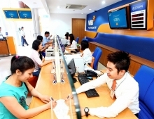 Ngân hàng, doanh nghiệp ‘tung’ nhiều gói dịch vụ mới dịp cuối năm