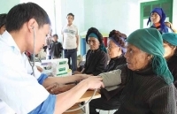 Bảo hiểm y tế: Điểm tựa về sức khỏe cho người cao tuổi