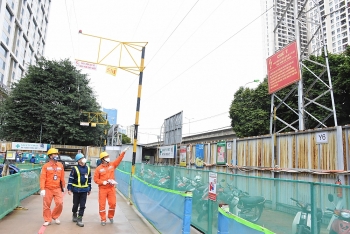 EVNHANOI: Khuyến cáo an toàn hành lang lưới điện dịp Tết