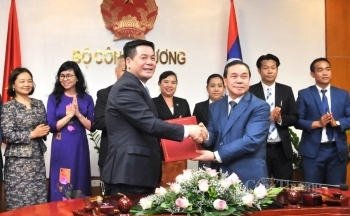 Hợp tác thương mại Việt Nam - Lào ngày càng thực chất, có chiều sâu