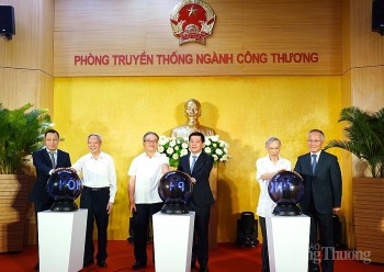 Khánh thành Phòng truyền thống ngành Công Thương