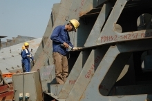 Ha Tinh industrial enterprises apply modern technologies in production