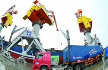 Vietnam prepares for longer pandemic effects, future growth