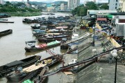 Xuất nhập khẩu tăng mạnh tháng đầu năm 2017