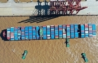 Sự gia tăng đột biến của Covid-19 bên ngoài Trung Quốc phủ bóng ảm đạm lên chuỗi cung ứng