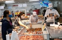 Siêu thị vắng vẻ vì người tiêu dùng chuộng mua sắm online