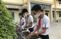 Ngày 4/5, học sinh cấp Trung học cơ sở trở lên ở Hà Nội đi học trở lại