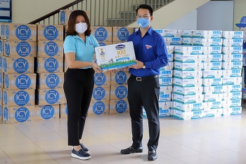 Vinamilk ủng hộ gần 170.000 sản phẩm cho 3 địa phương miền Trung đang là “điểm nóng” Covid-19