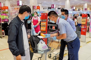 AEON Việt Nam chăm sóc khách hàng trong mùa dịch