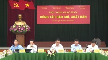 Đẩy mạnh xây dựng, chỉnh đốn Đảng trong các cơ quan báo chí, xuất bản