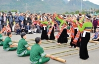 Bảo tồn, phát huy bản sắc văn hóa dân tộc Thái