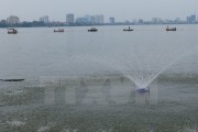 Hà Nội lắp đặt hệ thống cung cấp oxy hòa tan ở Hồ Tây