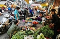 Dồi dào hàng Tết