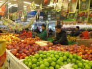Tết và chuyện “làm dâu trăm họ” của những người làm thương mại