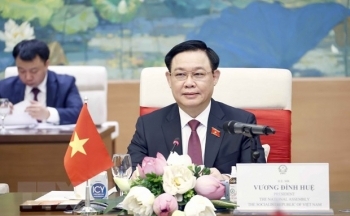 Chủ tịch Quốc hội Vương Đình Huệ lên đường thăm chính thức Hungary