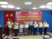 Trao bằng khen cho cá nhân, tập thể có thành tích trong đẩy mạnh xuất khẩu 2014