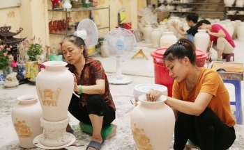 Nâng tính cạnh tranh cho sản phẩm làng nghề
