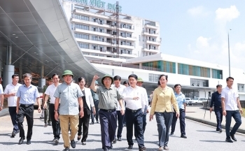 Chùm ảnh: Thủ tướng kiểm tra, đôn đốc 3 dự án bệnh viện lớn tại Hà Nam