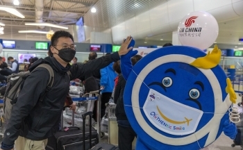 Các nước thận trọng, do dự trước làn sóng khách Trung Quốc