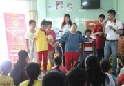 Trao quà Tết cho trẻ em khuyết tật khu vực phía Nam