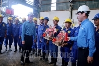 Tổng Liên đoàn Lao động chúc Tết công nhân lao động ngày đầu năm