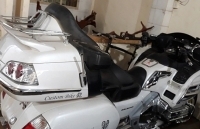 Long An: Kiềm chế thuốc lá lậu, thu giữ mô tô “khủng” tuồn qua biên giới