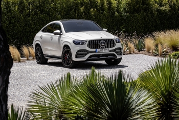 Mercedes-Benz Việt Nam ra mắt mẫu xe thể thao da dụng hiệu năng cao