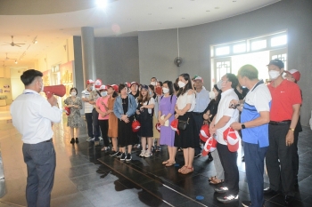 Công đoàn Khối doanh nghiệp Thương mại Trung ương tại TP. Hồ Chí Minh về nguồn tại Côn Đảo