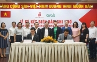 Số hóa bán lẻ từ cái bắt tay của Saigon Co.op và Grab